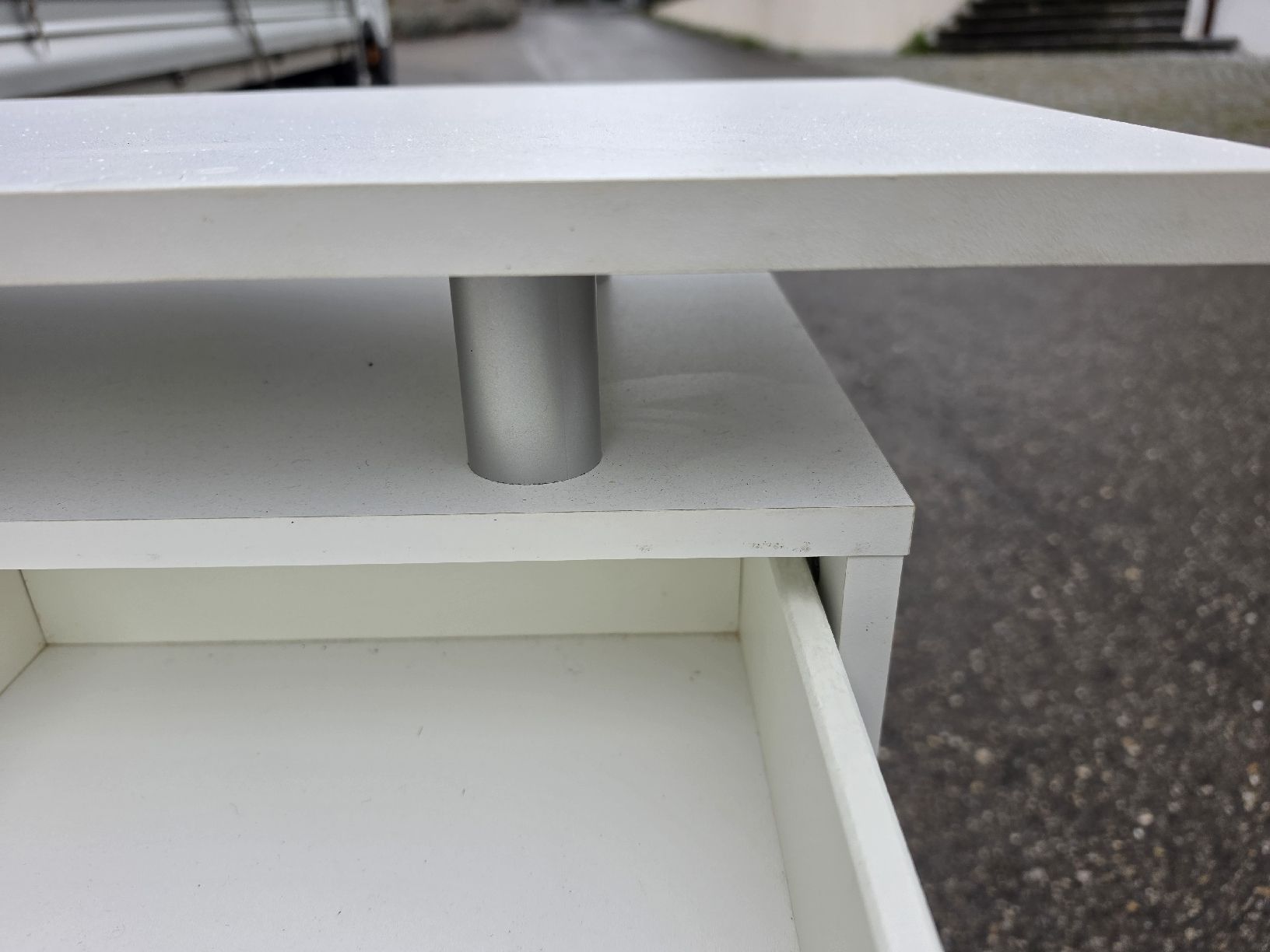 Cassettiere: Weisses Sideboard mit Schubladen - Top Zustand! – Usato da Mettlen venduto da elios0888 8