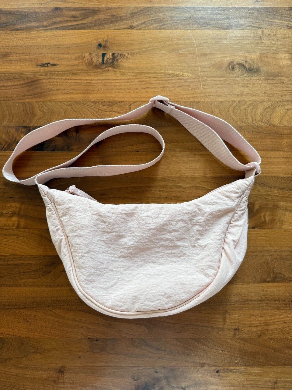 Uniqlo Taschen: Iconic Uniqlo Round Mini Shoulder Bag – Gebraucht aus Zürich von futurmutur 2