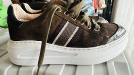 Trendige UNISA Sneaker, braun, Gr. 37, super Zustand!