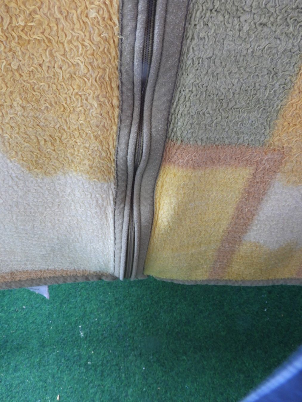 Coperte: DECKE POLYACRYL MIT REISSVERSCHLUSS, I.O, 164 X 134, – Usato da Ettingen venduto da troll-mutter 1