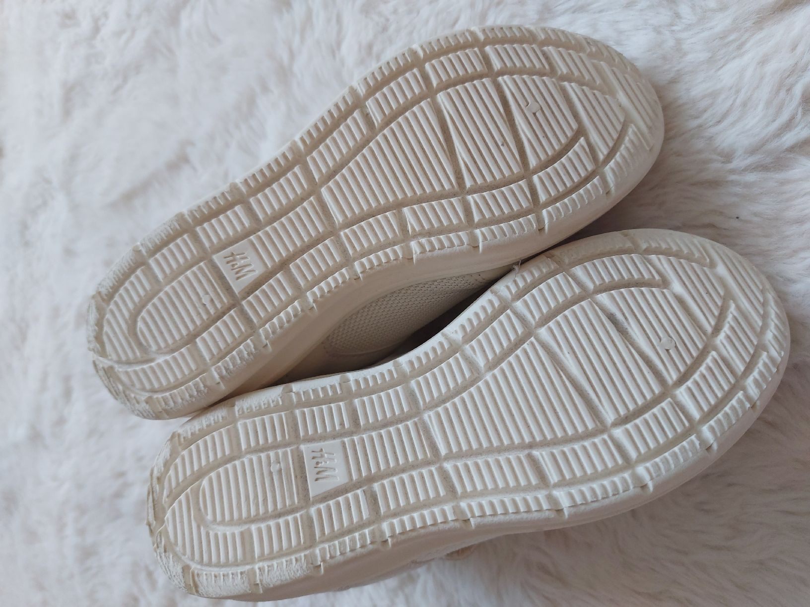H&M Chaussures garçon: H&M Turnschuhe – Neuf (Voir description) à Brig par Mak_s2v9 4