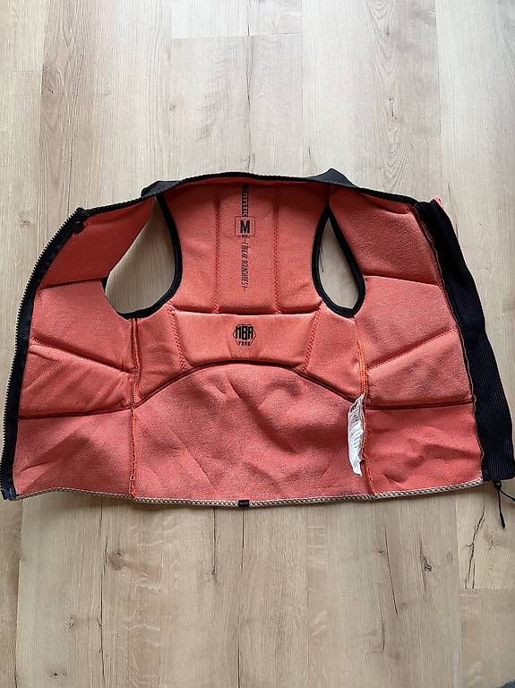 Jacken: Kiteveste – Gebraucht aus Gwatt (Thun) von Fasu71