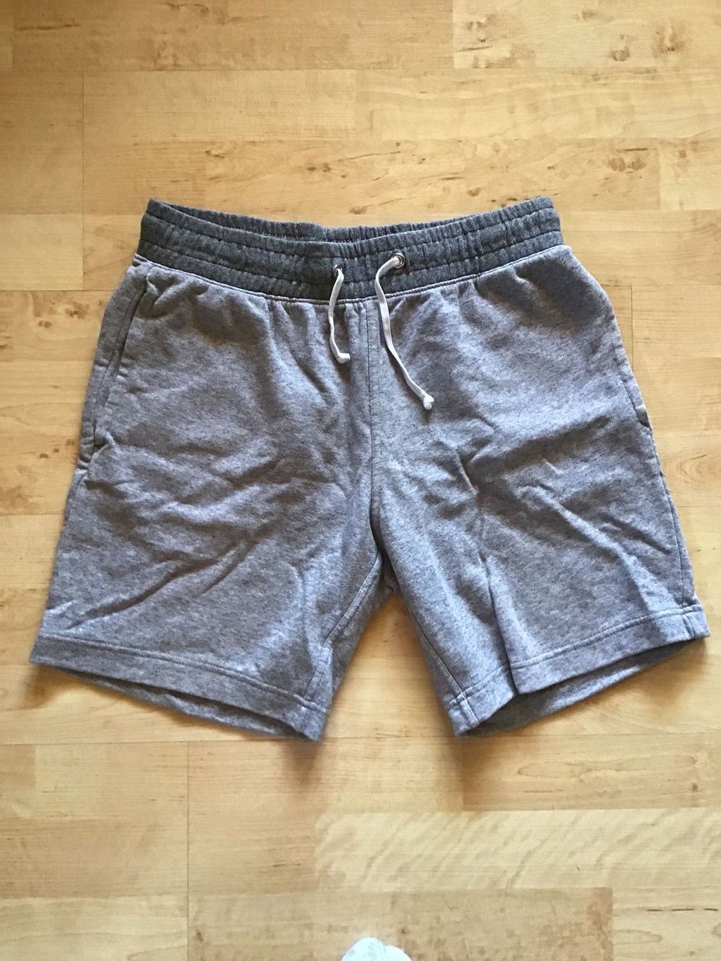 H&M Pantaloni: Kurze Hose "Basic" Gr. S... – Usato da Uetendorf venduto da Koh0