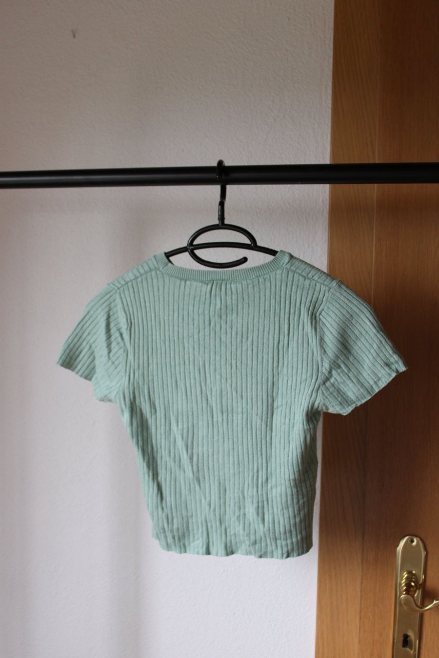 Camicette, T-shirt & Top: Chicorée T-Shirt gerippt hellgrün – Usato da Hombrechtikon venduto da lehnerrr 3