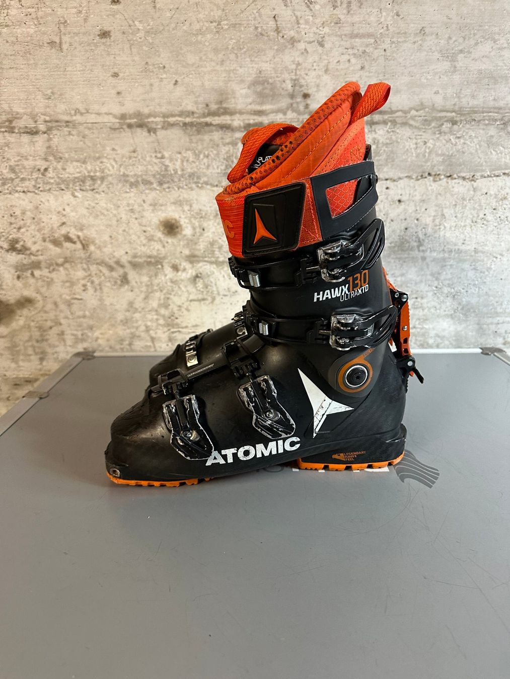 Atomic Scarpe da uomo: Atomic Hawk 130 Touren Skischuhe 28.5 / 44 – Usato da Emmenbrücke venduto da karkarkar 2