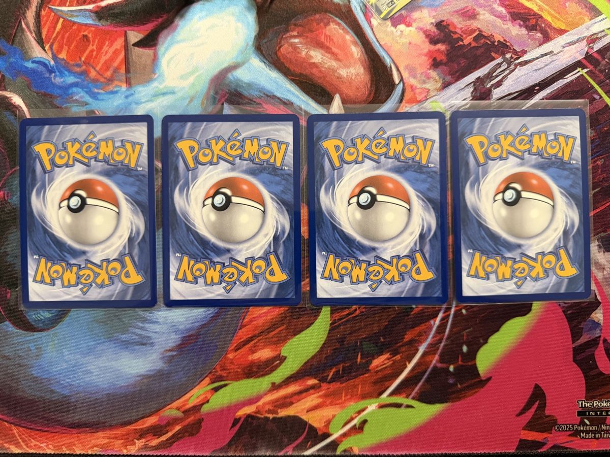 Pokémon Carte collezionabili: Pokémon 30th Pikachu 4er Set – Nuovo (secondo la descrizione) da Basel venduto da Phantom_Consulting 1