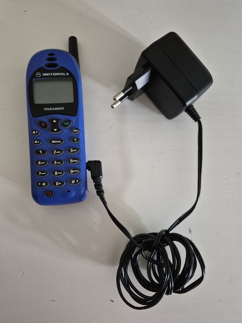Motorola Portables: Altes Motorola Handy – D'occasion à Dielsdorf par BARDARRU