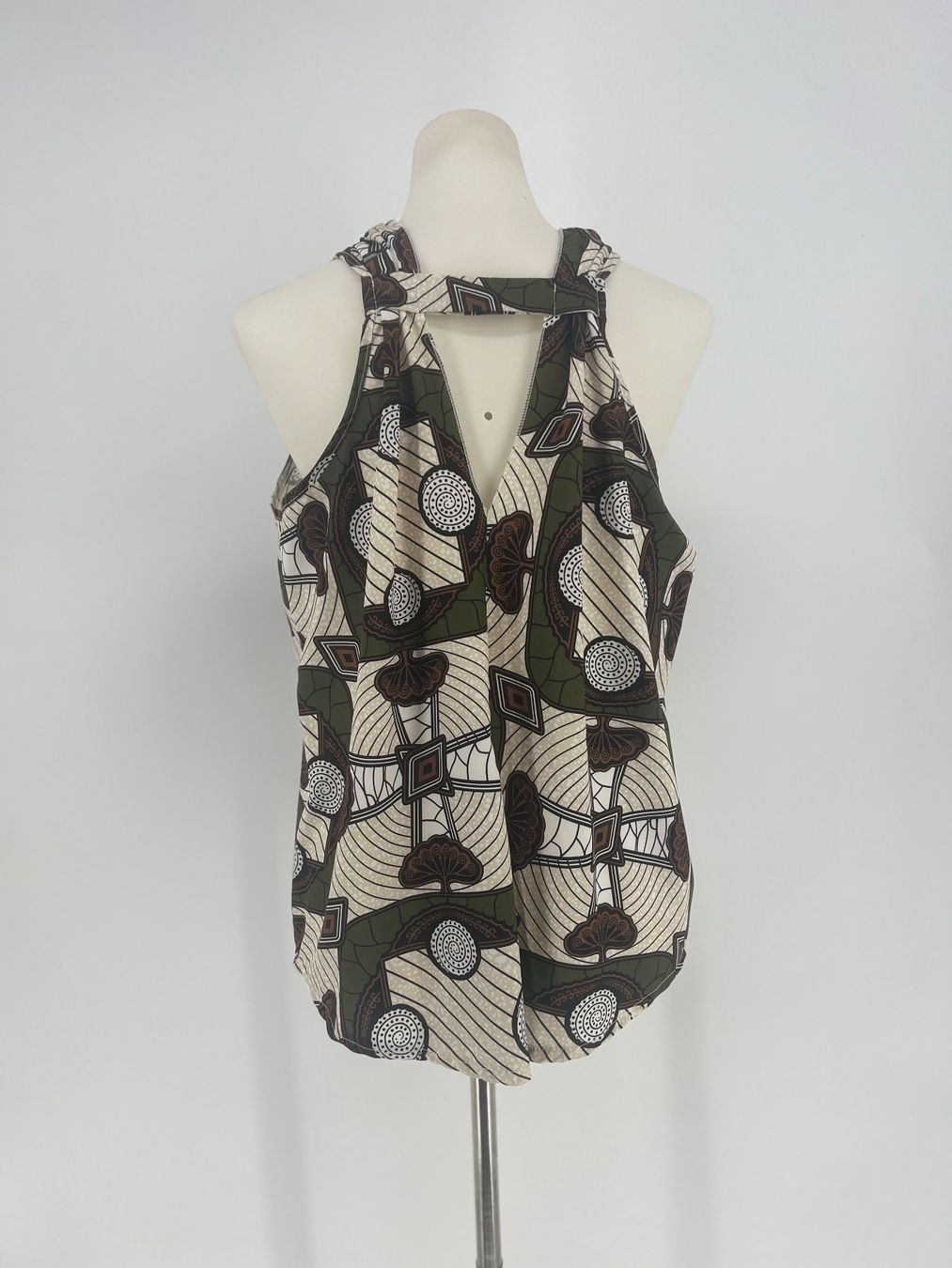 Top: Top Gr. L von New Collection Italy – Usato da Auenstein venduto da moin. 2