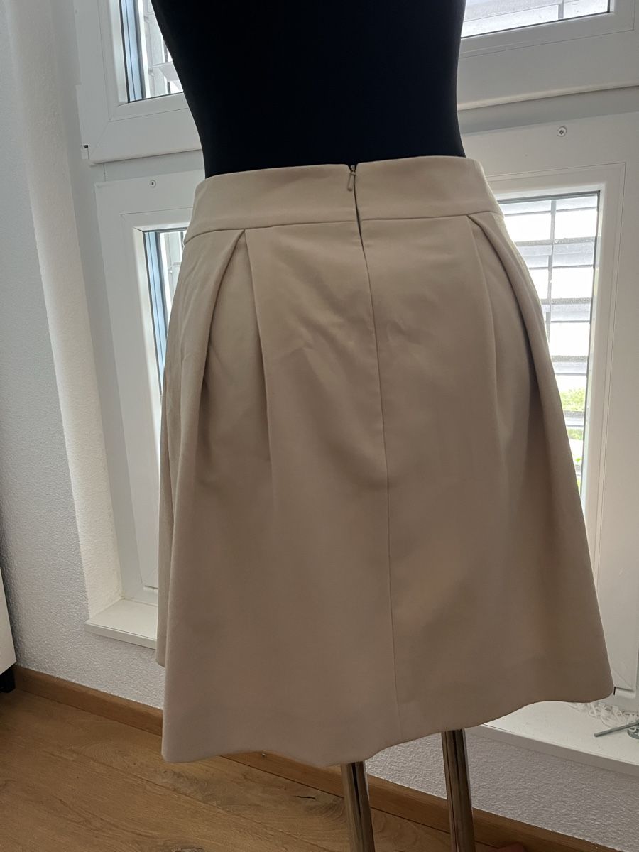 Hallhuber Gonne: Beige skirt Gr. 36 Hallhuber – Nuovo (secondo la descrizione) da Windisch venduto da bymarikaa 2