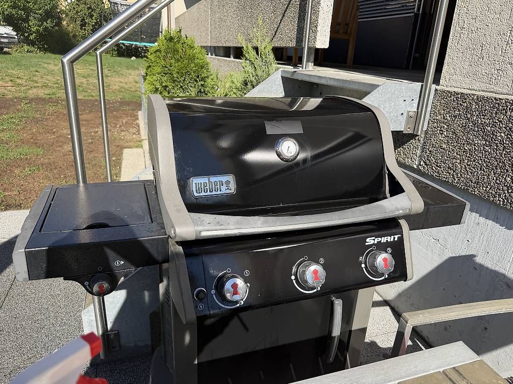 Weber Grills: Weber Gasgrill – Gebraucht aus Moosseedorf von Dm0724