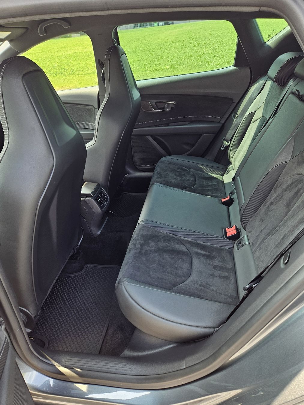 Seat Automobili: Seat Leon Cupra 300 – Usato da Galgenen venduto da manuelk96 4