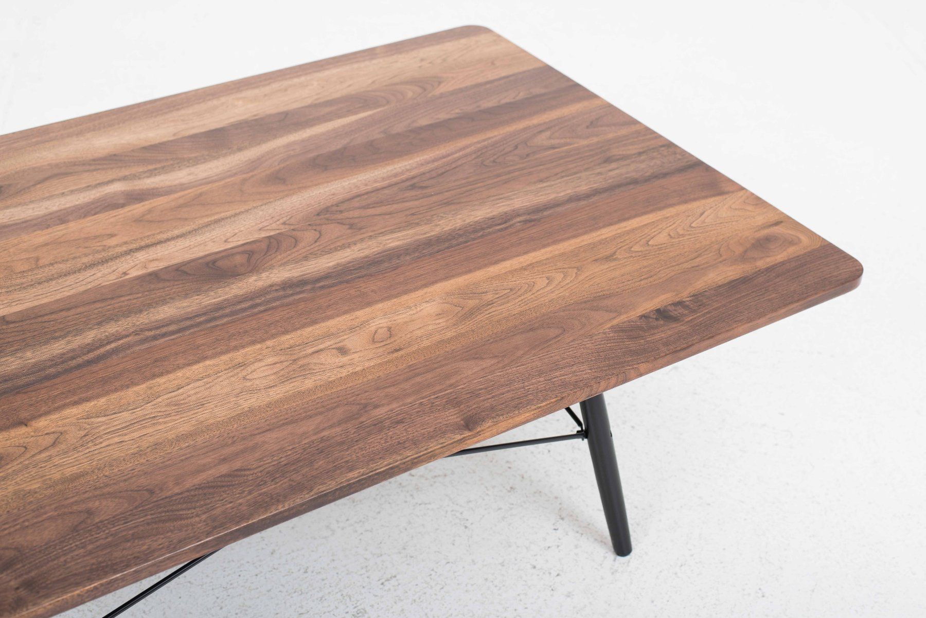 Vitra Tavoli: Vitra Coffee Table von Charles & Ray Eames in Nussbaum – Usato da Zürich venduto da STUZH38 4
