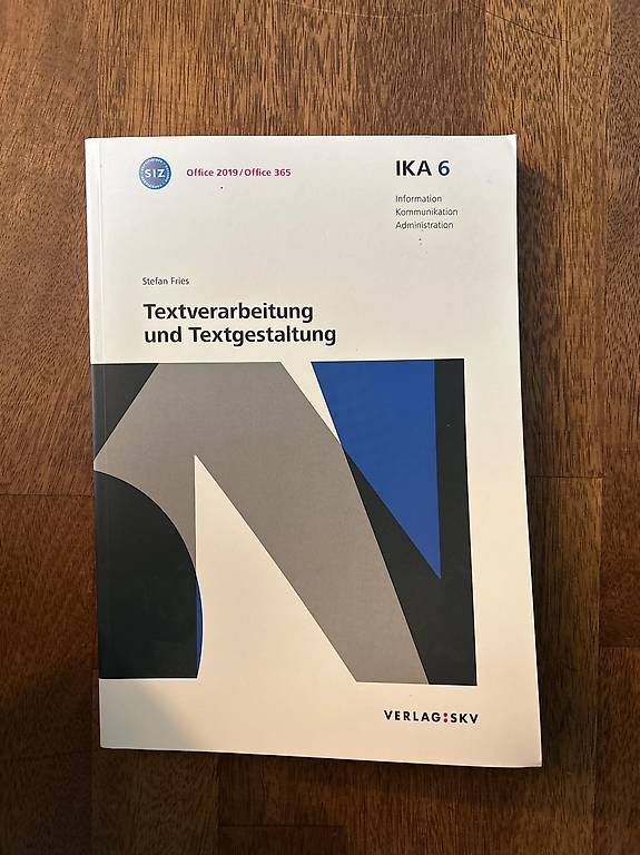 Livres: Textverarbeitung und Textgestaltung  – Neuf avec emballage d'origine à Kilchberg ZH par dar_fy7k