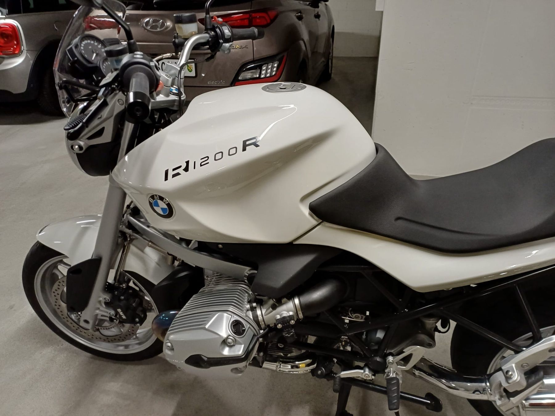 Touring: BMW R1200R – Gebraucht aus Bauma von Aaron700 2