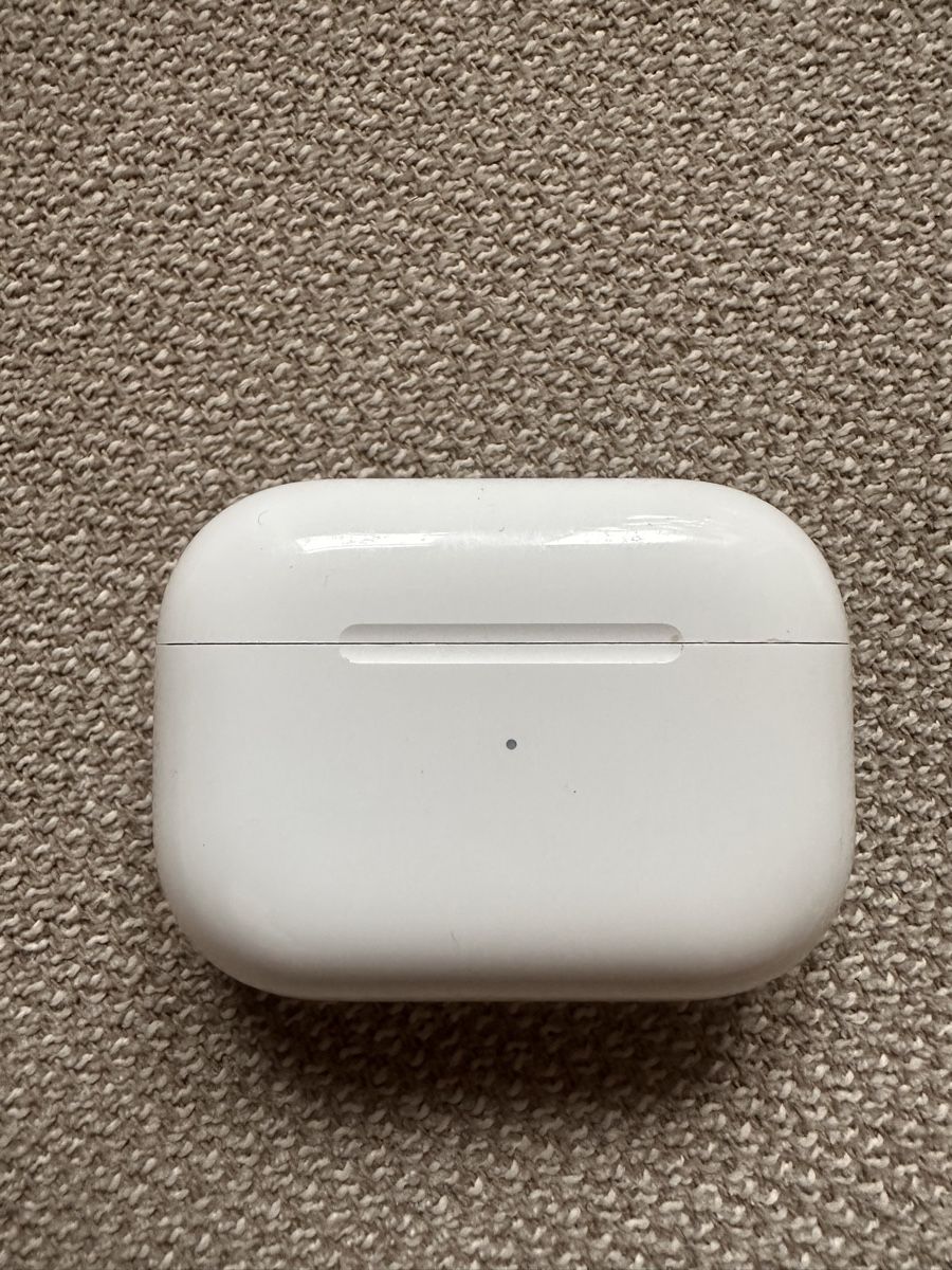 Apple Cuffie: AirPods Pro 2nd Gen with Charging Case - Excellent Condition – Nuovo (secondo la descrizione) da Zürich venduto da chayen 2