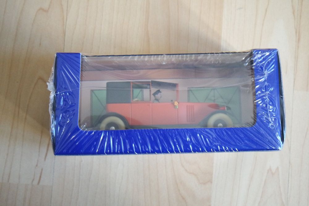 VOITURE TINTIN N°25 1/24 : LE TAXI ROUGE NEUF + livret EUR 36,50 - FR