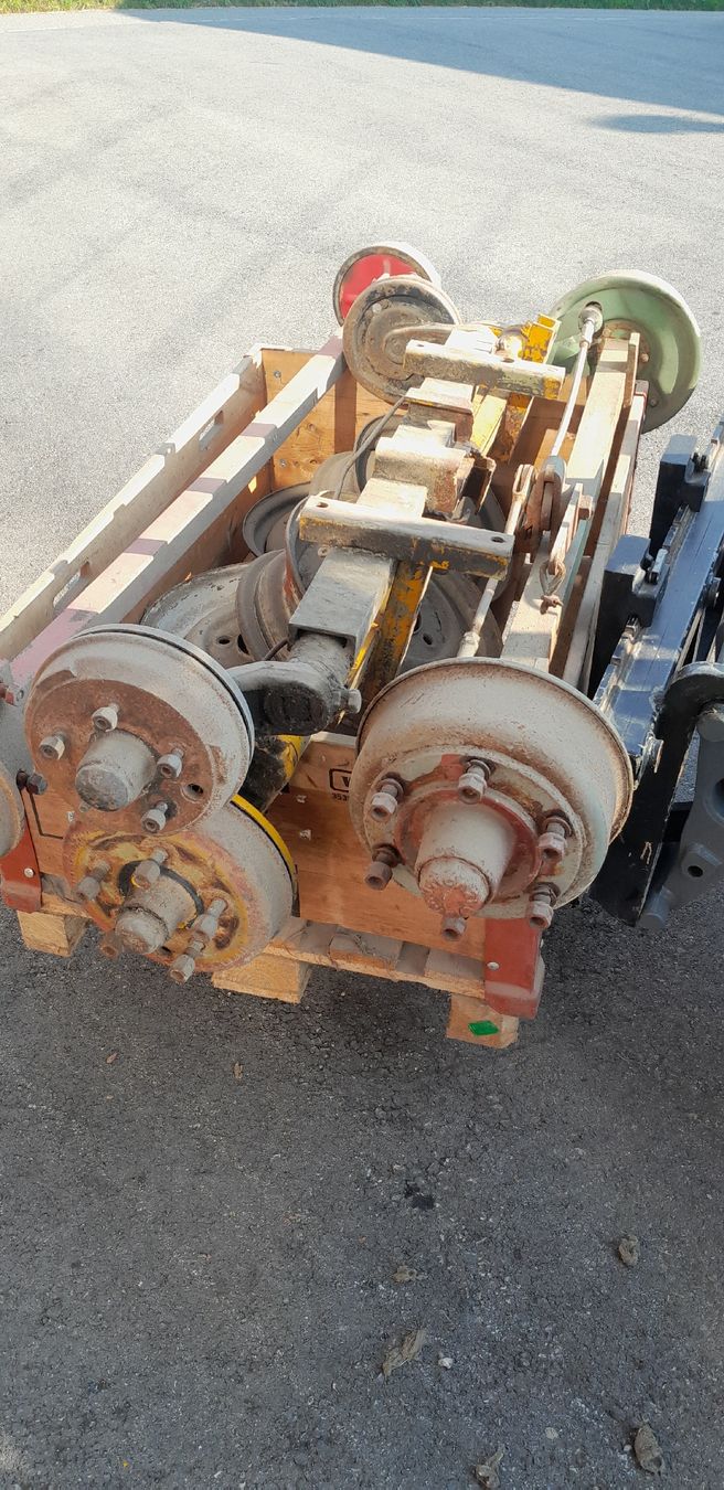 Accessori per altri veicoli: Achse – Usato da Brünisried venduto da magnum02 2