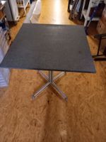 Tisch quadratisch mit Steinplatte Metallfuss