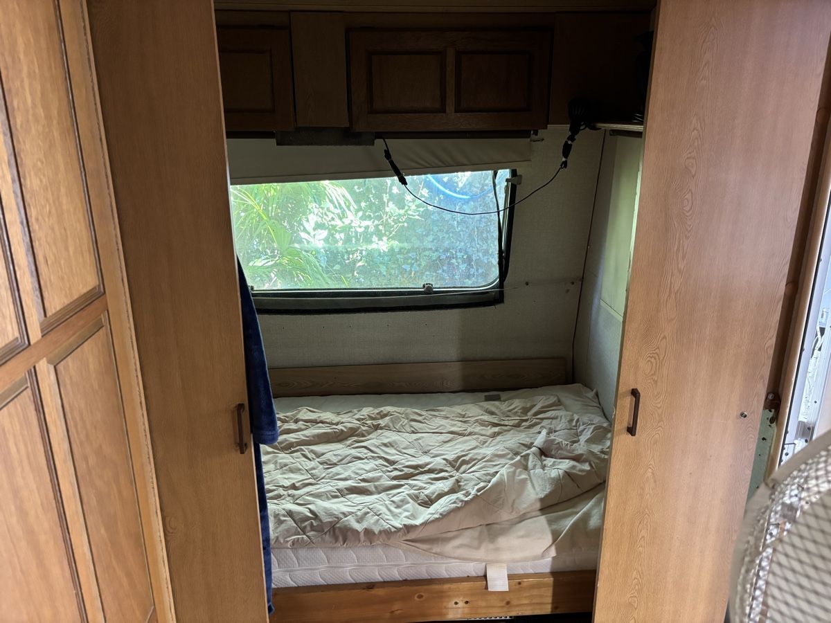 Veicoli da campeggio: Wohnwagen auf Dauercampingplatz – Usato da Chur venduto da mas_h5zg 2