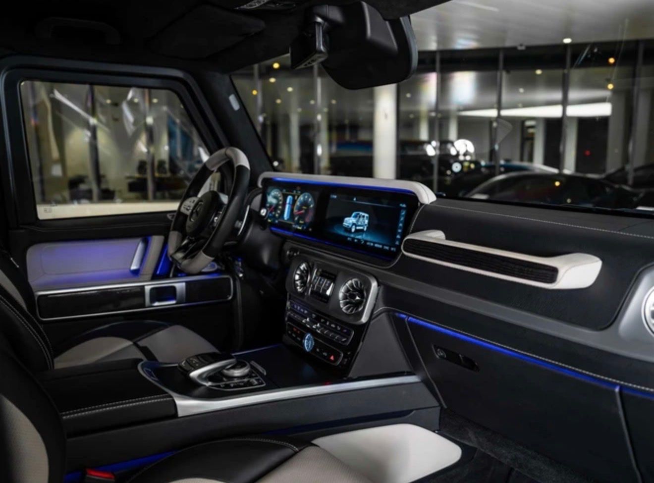 Mercedes-Benz Automobili: Mercedes INVICTO BRABUS PURE VR6 PLUS ERV - armoured – Usato da Baar venduto da Famaventures 5