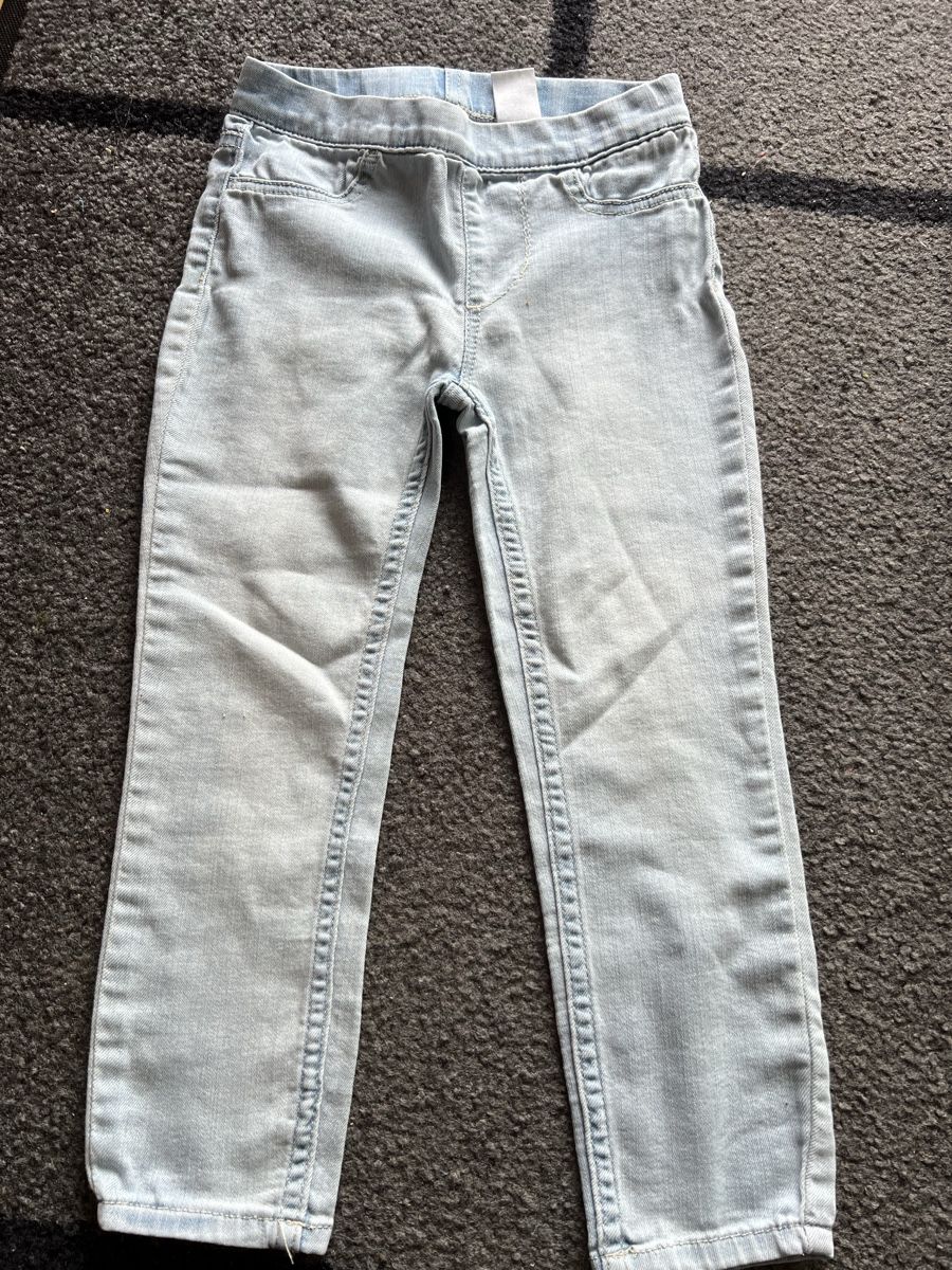 H&M Pantaloni: 5 x Jeggins/Jeans Grösse 98 – Usato da Ebikon venduto da KarinM02 3