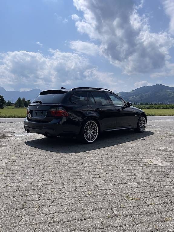 Autos: BMW 335XI Touring E91 – Gebraucht aus Altstätten SG von lau_8yhc