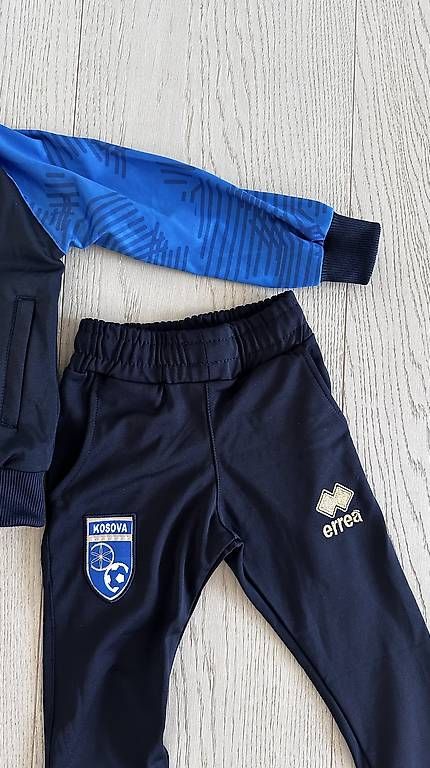 Survêtements: Kosova Trainer dunkelblau, Gr. 104 – Neuf (Voir description) à Gockhausen par enanaa 2