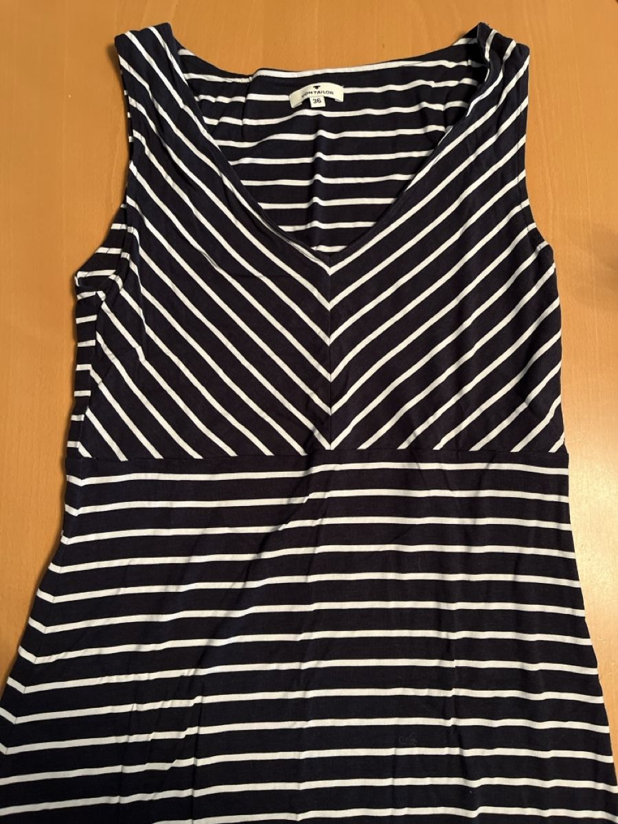 Tom Tailor Vestiti: Robe d'été Tom Tailor rayée bleu marine, taille 36 – Usato da Etagnières venduto da koalavd