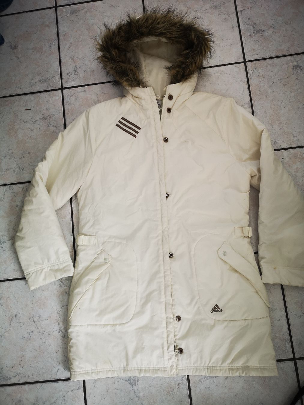 Adidas Giacche: Adidas Winter Jacke gr. 42 – Usato da Sevelen venduto da gsandax