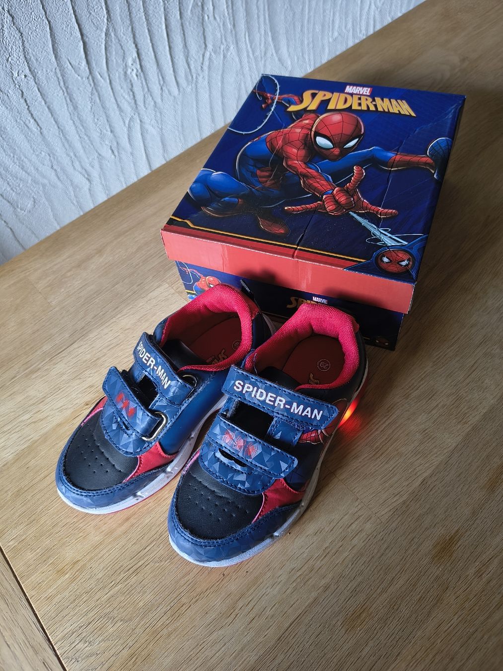Schuhe für Jungen: Spiderman-Schuhe Gr. 29, neu! – Neu und originalverpackt aus La Punt-Chamues-ch von ilsimo87 3
