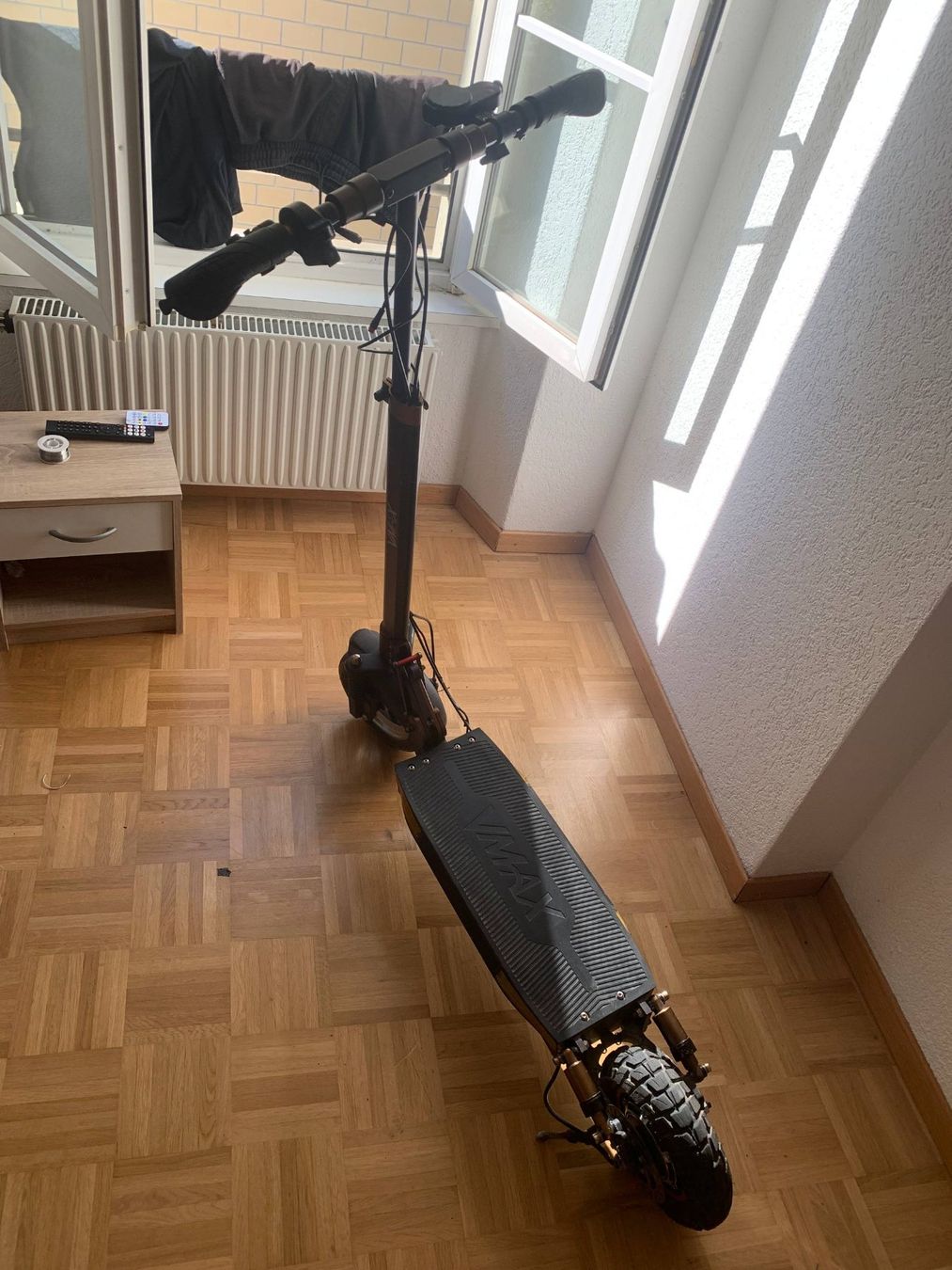 VMAX Kickboard: Zu verkaufen E-scooter Vmax R25 – D'occasion à Biel/Bienne par tol_nry7 2