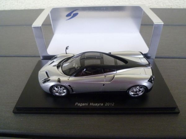 Modellini d'auto: Pagani Huayra (2012) – Nuovo e nell'imballaggio originale da Flawil venduto da Imperiosud 1