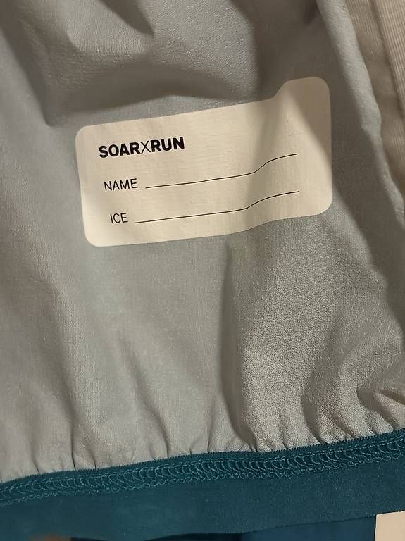 Vestes: SOAR Ultra Rain Running Jacket 2.0 – D'occasion à Lugano par kas_5z2h 3
