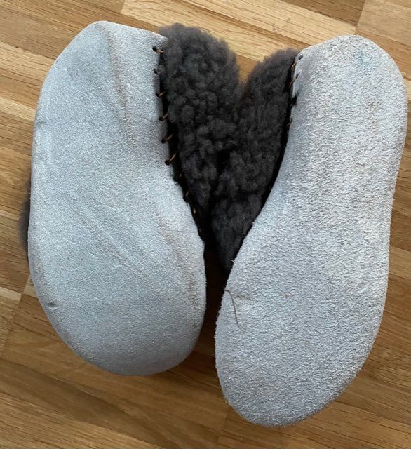 Scarpe da uomo: Lammfellfinken Gr. 36 – Nuovo (secondo la descrizione) da St. Gallen venduto da Martunia 1