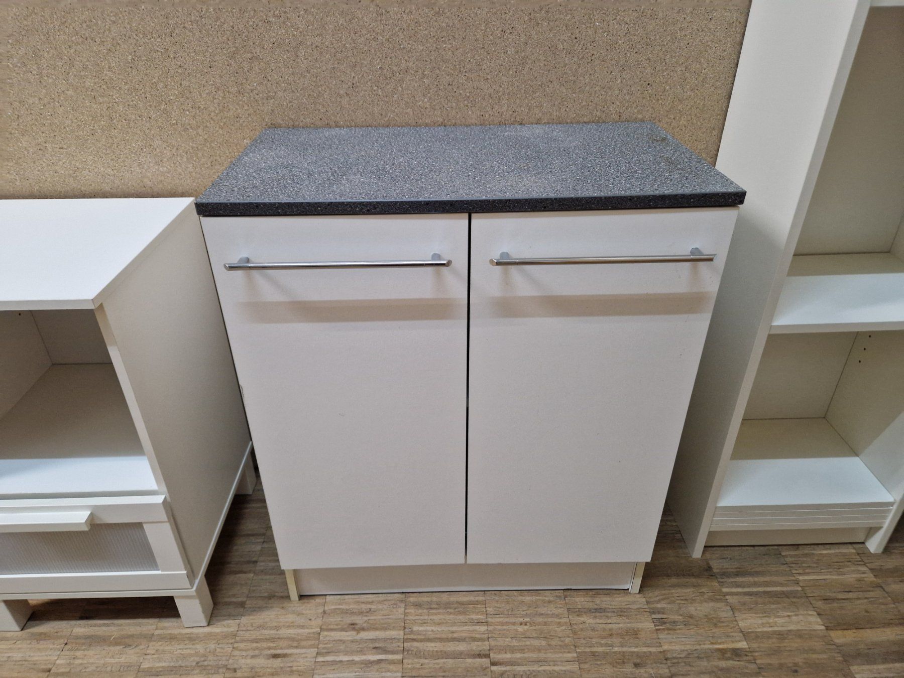 Armadi: Badezimmerschränke 2 Sideboard – Usato da Wädenswil venduto da verebe 1