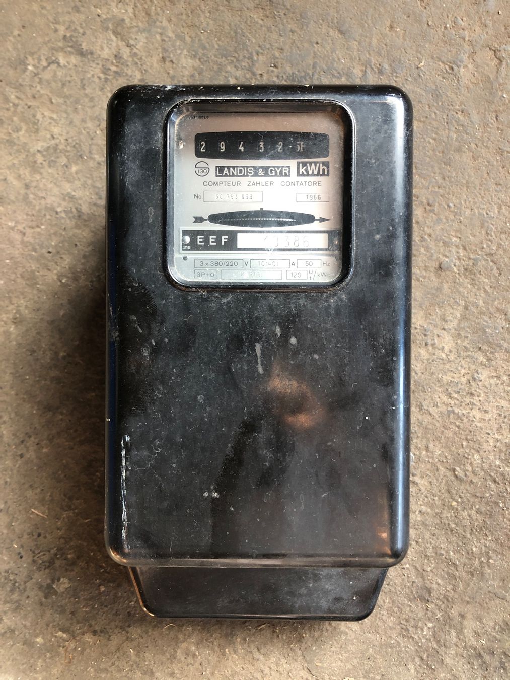 Mesurer: Compteur électrique – D'occasion à Chénens par splitsuisse