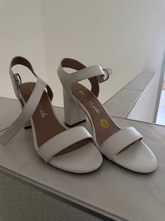 Chaussures femmes: Hohe Schuhe Weiss – D'occasion à Pratteln par StephiWdV