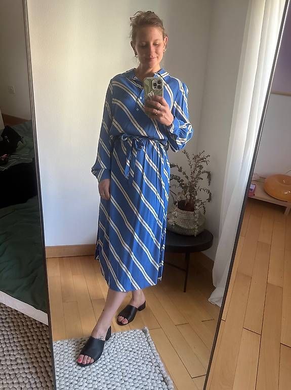 Robes: Tolles Kleid von Modström aus Viskose – D'occasion à Luzern par dariajenni