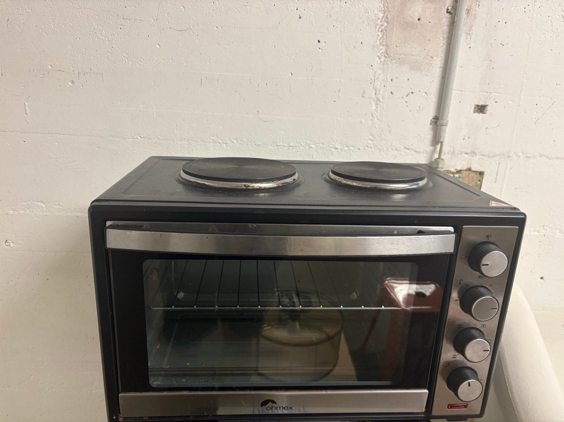 Küchengeräte: Elektroherd mit Backofen – Gebraucht aus Trimbach von Tripoli_Trimbach