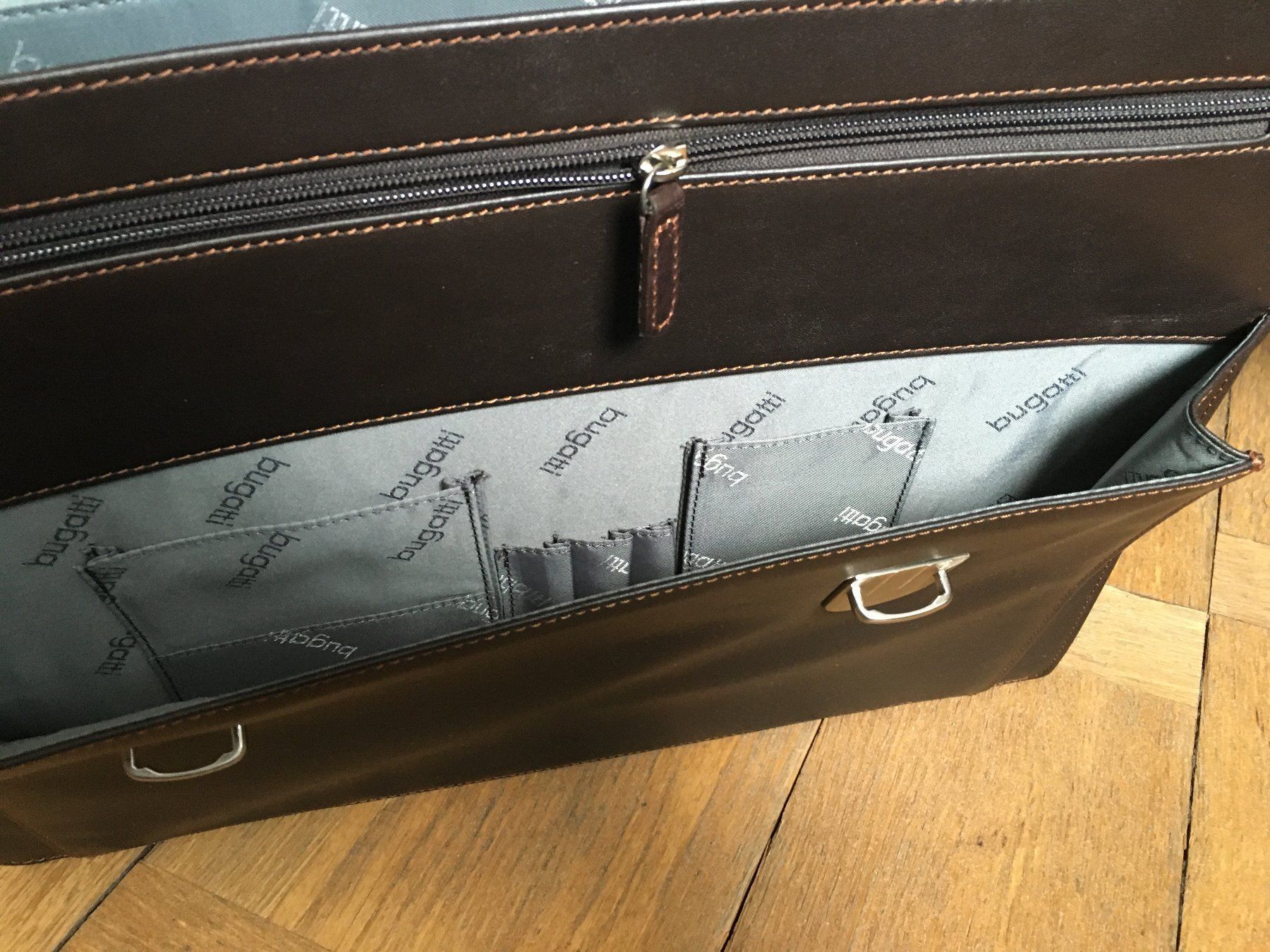 Bugatti Koffer & Taschen: Aktentasche - dunkelbraunes Top-Leder – Neu und originalverpackt aus Basel von Lancer4 2