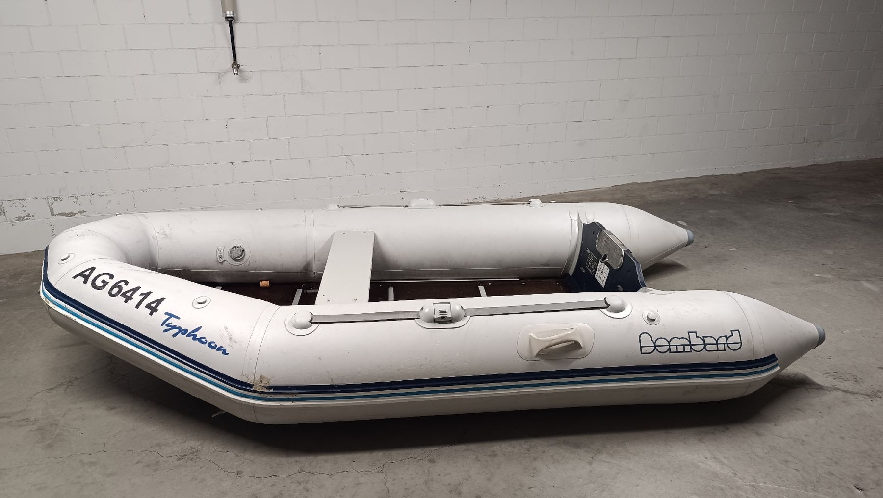 Boote: Schlauchboot Bombard Typhoon – Defekt aus Winterthur von yodadavid