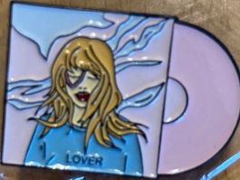 Taylor Swift Pin Anstecker Pop Punk Metal Rock Band