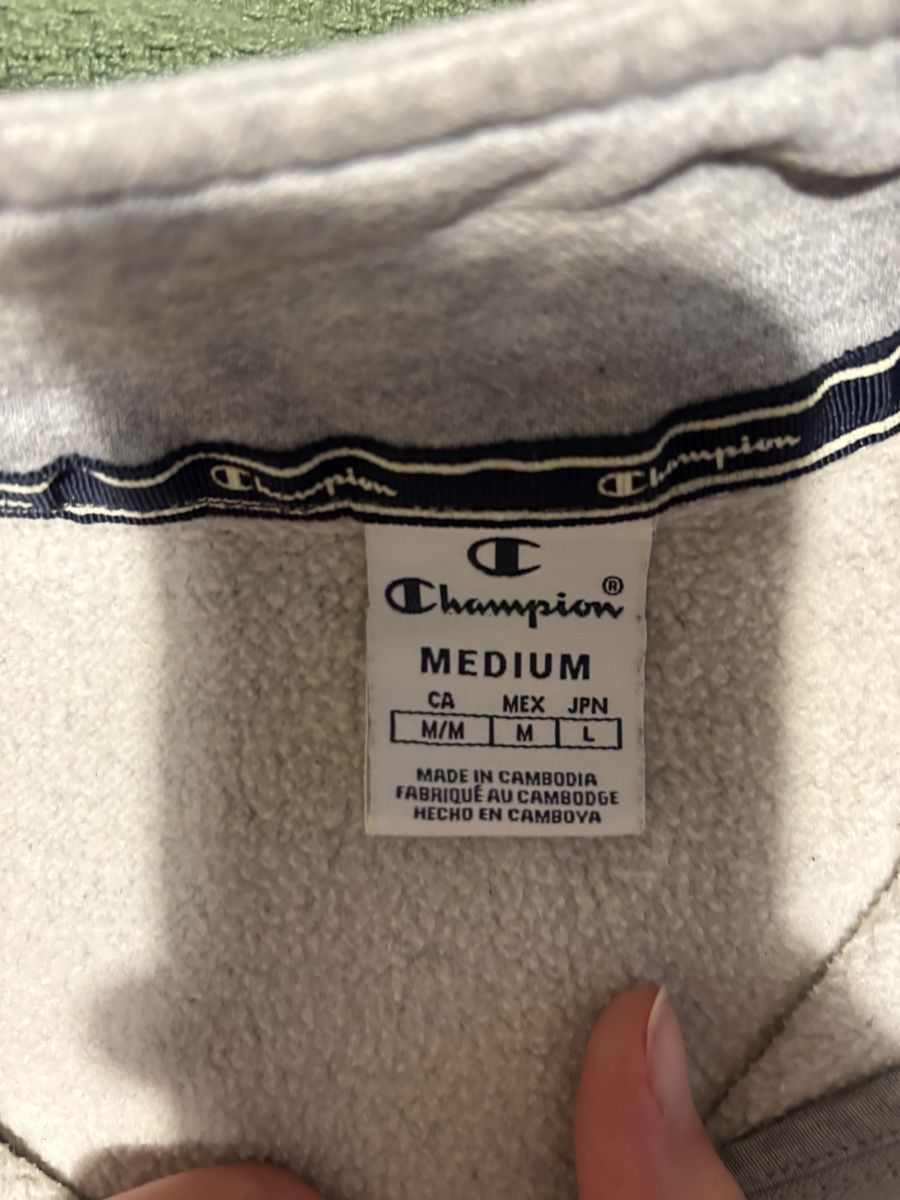 Champion Pulls & Sweat-shirts: Champion Zip up Pullover  – D'occasion à Basel par vib_kd97 1