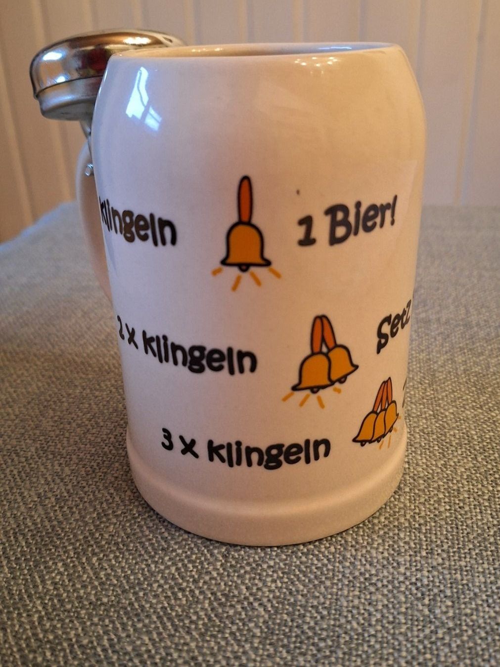 Bicchieri: Spezieller Bierkrug mit Klingel 1x..2x.. 3x... – Usato da Arlesheim venduto da shopradl 3