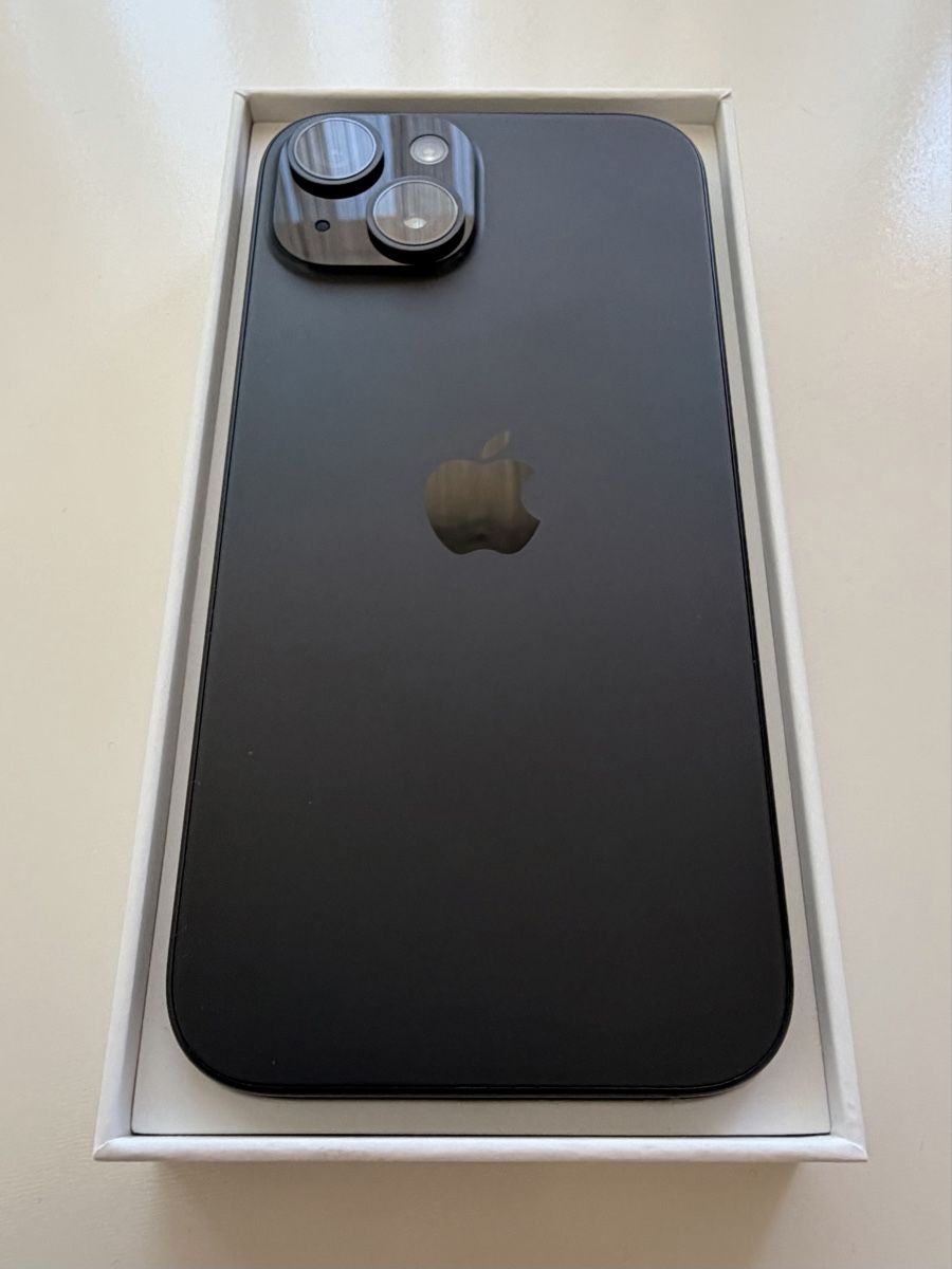 Apple Telefoni cellulari / Smartphones: iPhone 15 Black 128 GB / OVP / Original Ladekabel – Nuovo (secondo la descrizione) da Frenkendorf venduto da Le_Icemelon 3