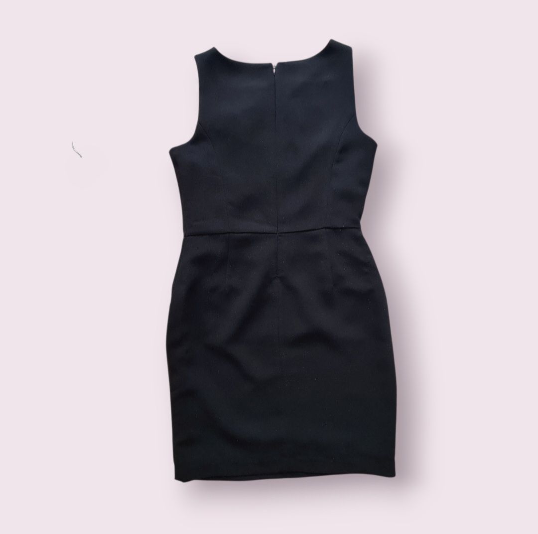 Kleider: Robe noire élégante Laura Clement, taille 38 – Gebraucht aus Renens VD von del_t2kx 1