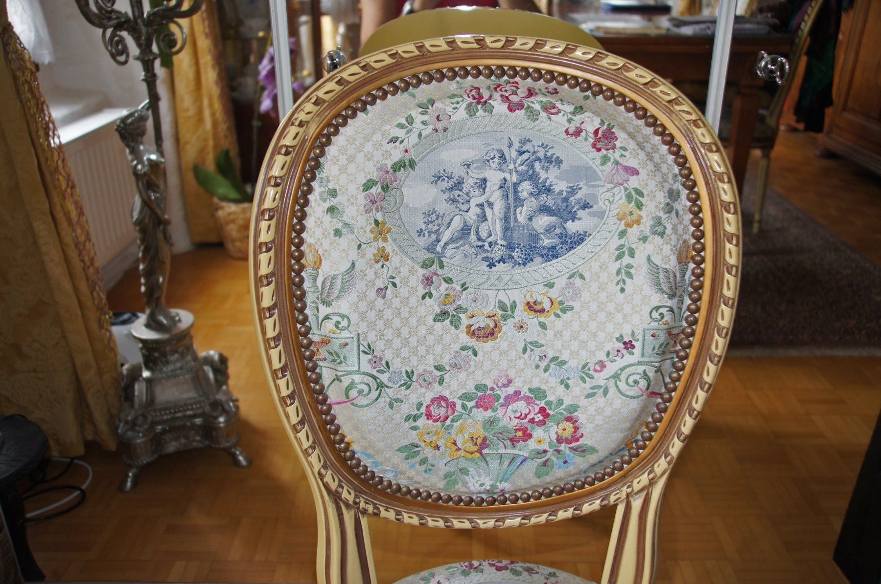 Sedie: Stuhl Louis XVI mit Engelmotive – Usato da Holderbank AG venduto da Gute-Artikel 2