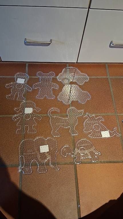 Kit bricolage: XXL Bügelperlen Steckplatten – Usato da Wallenwil venduto da Kohler1.