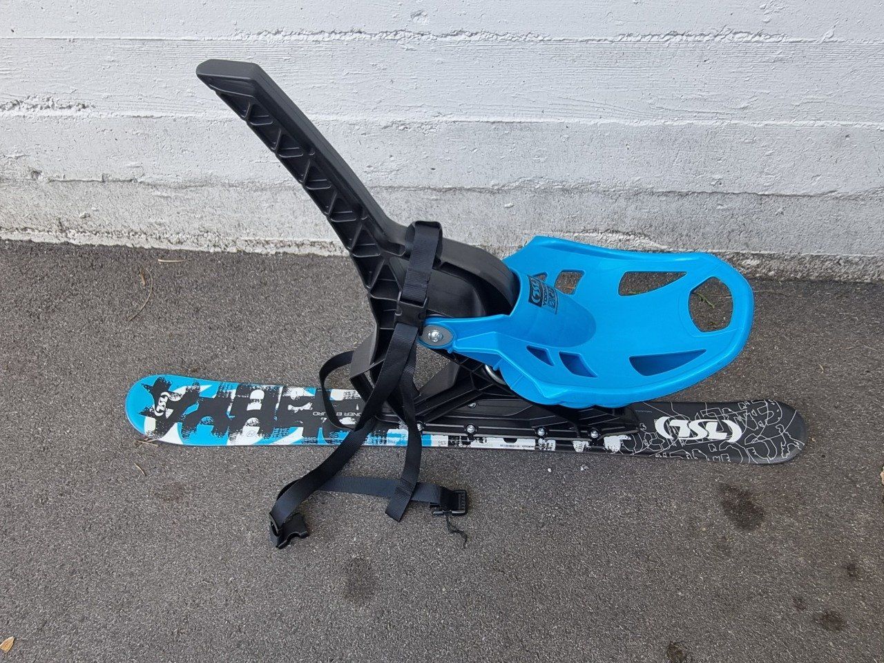 Sci: Monoski, Sitzski, Yooner Enduro – Nuovo (secondo la descrizione) da Adetswil venduto da Bluebear