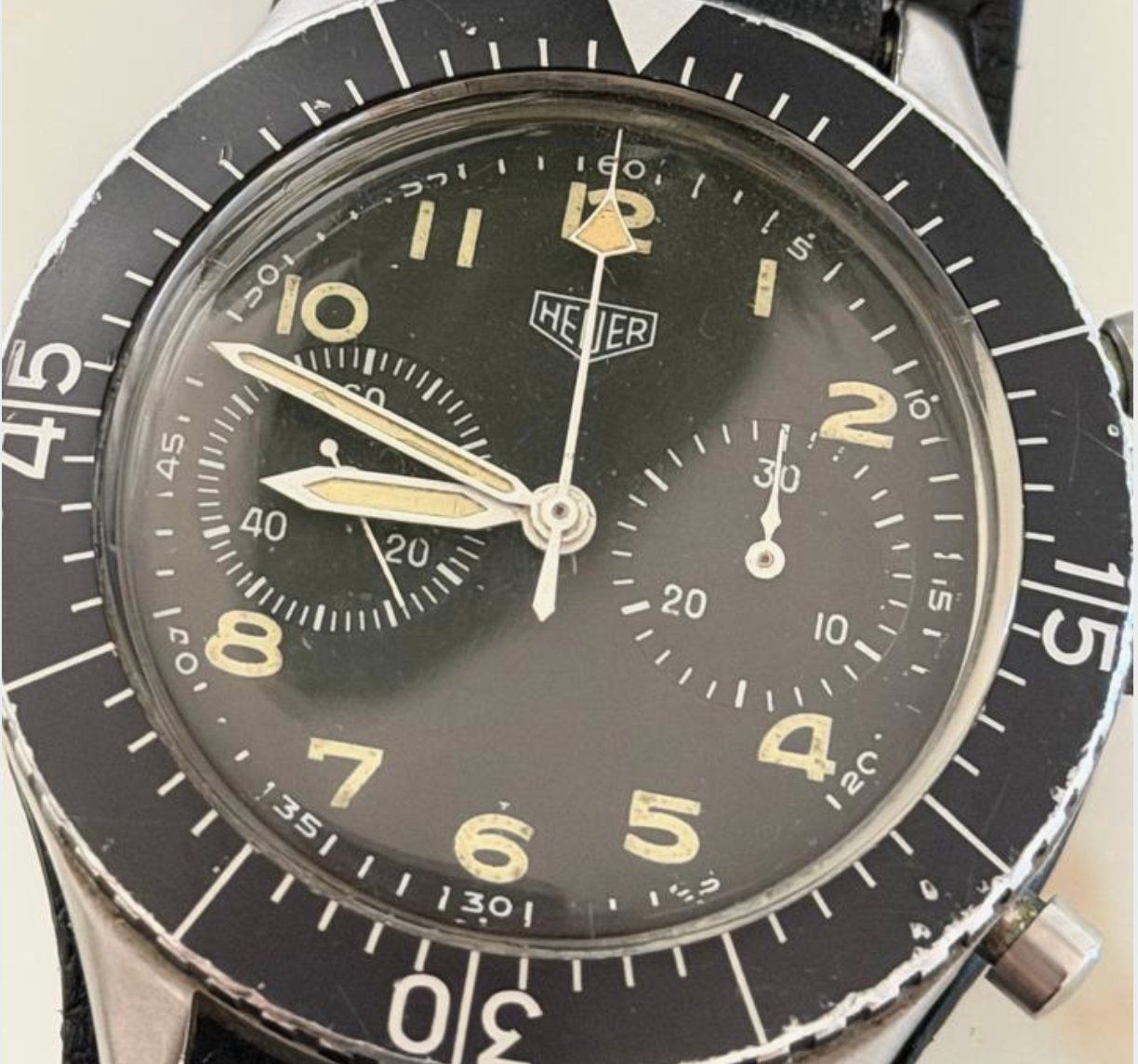 Tag Heuer Orologi: Heuer Bundeswehr Flyback - Ref 1550 – Usato da Zürich venduto da brothersinwatches